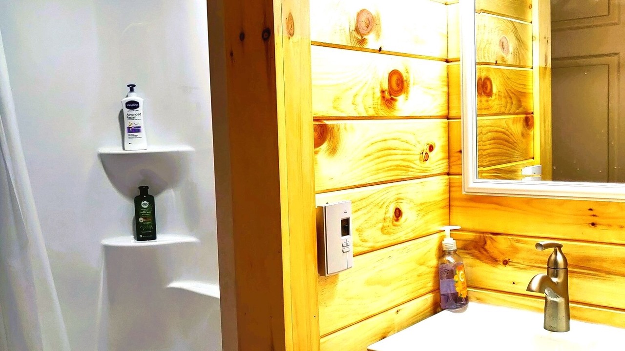 Photo of Bathroom in Smiths Corner