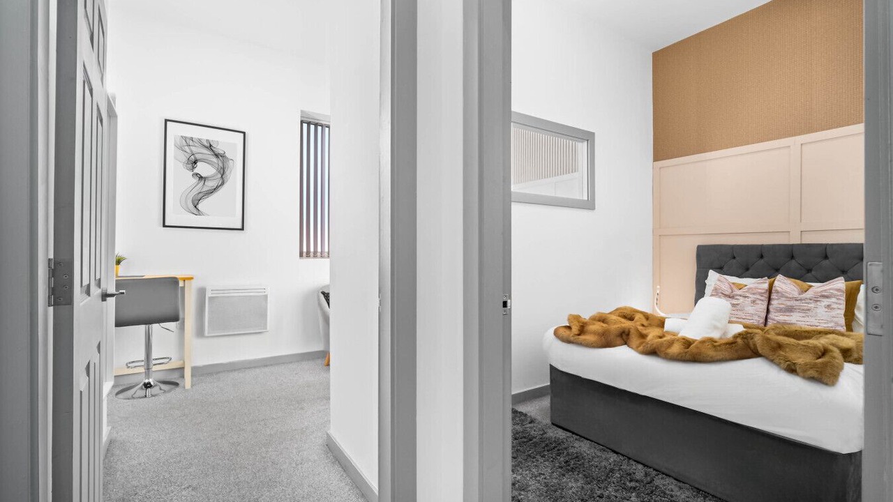 Photo of Bedroom in Brierley Hill