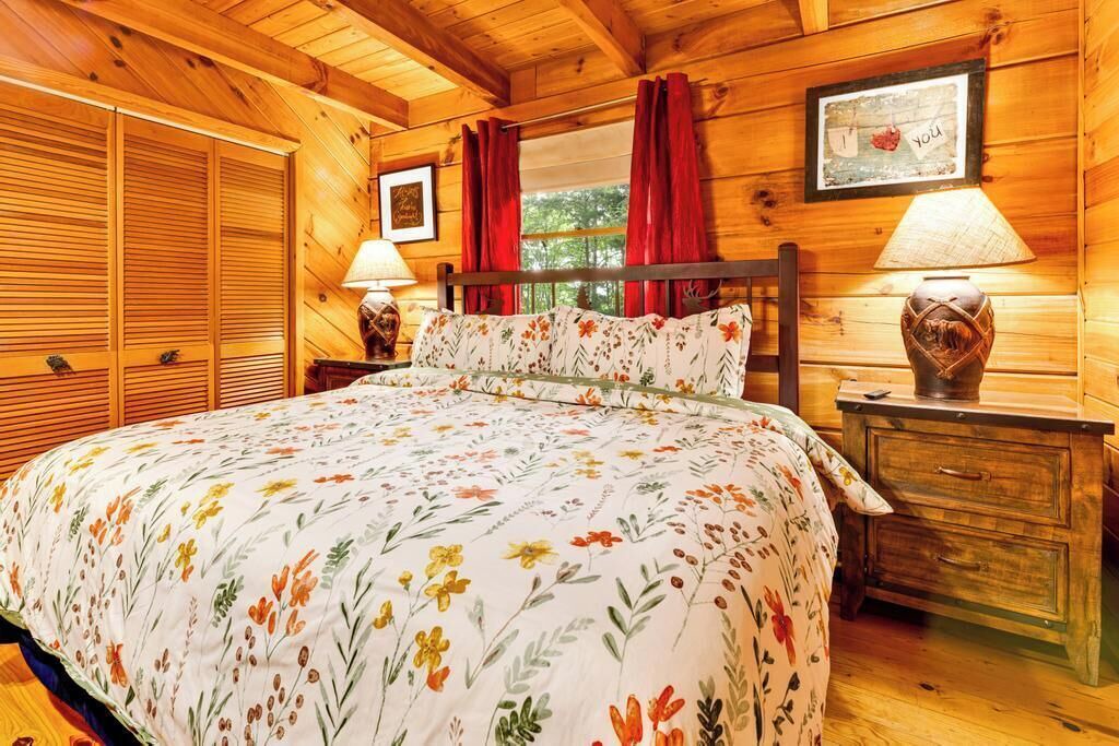 Photo of Bedroom in Caton