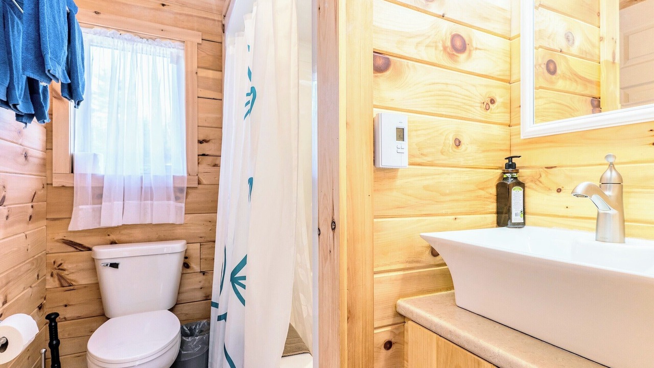 Photo of Bathroom in Smiths Corner