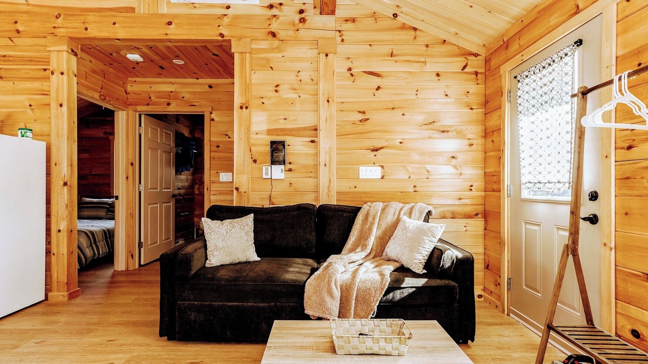 Photo of Livingroom in Smiths Corner