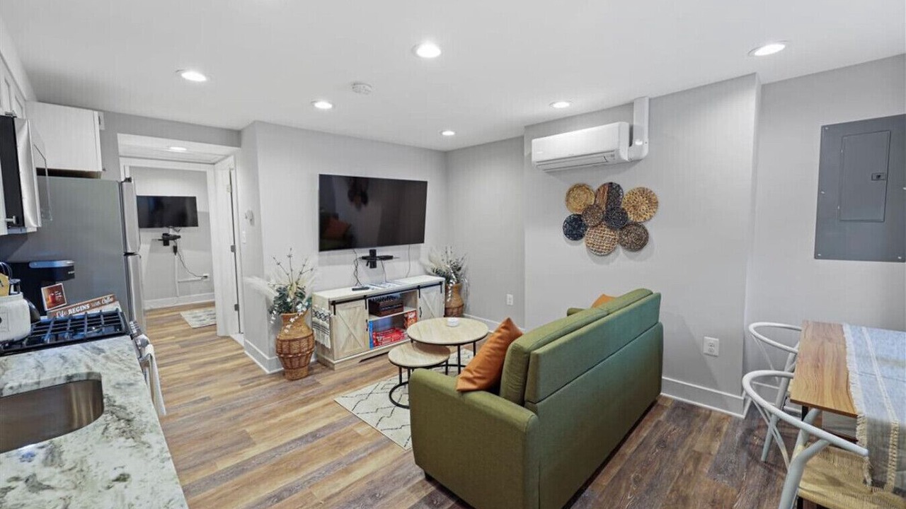 Photo of Livingroom in Shaw