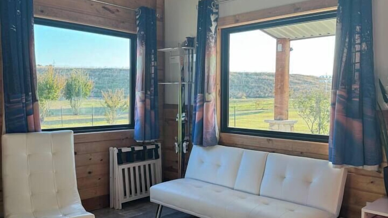 Photo of Livingroom in Wise County