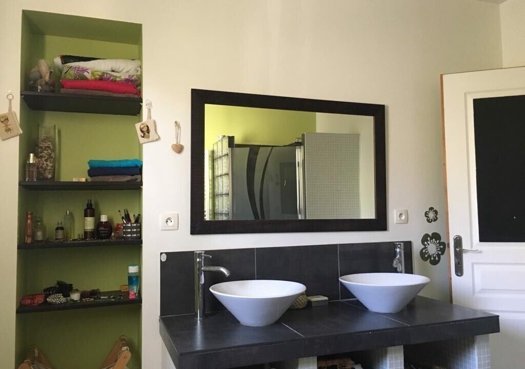 Photo of Bathroom in Bellegarde