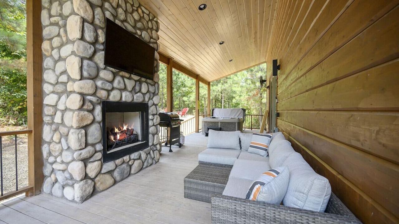Photo of Patio Balcony in Broken Bow