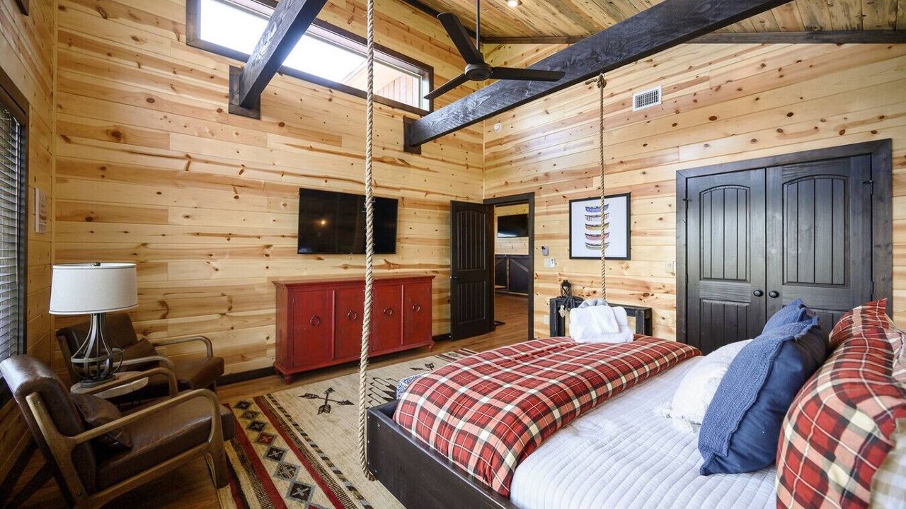 Photo of Bedroom in Broken Bow