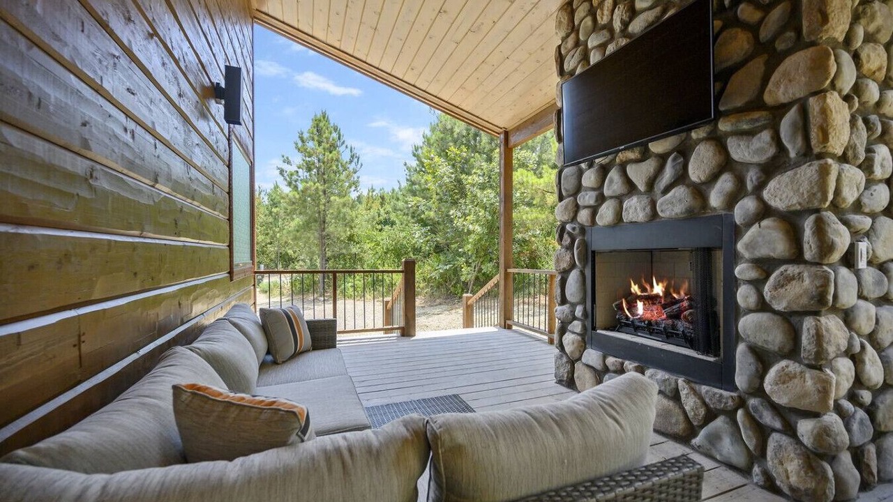 Photo of Patio Balcony in Broken Bow