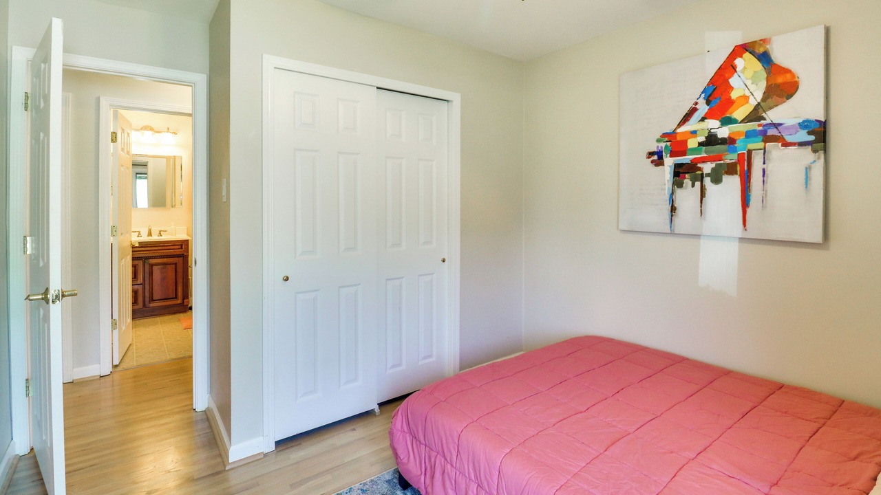 Photo of Bedroom in Ballwin