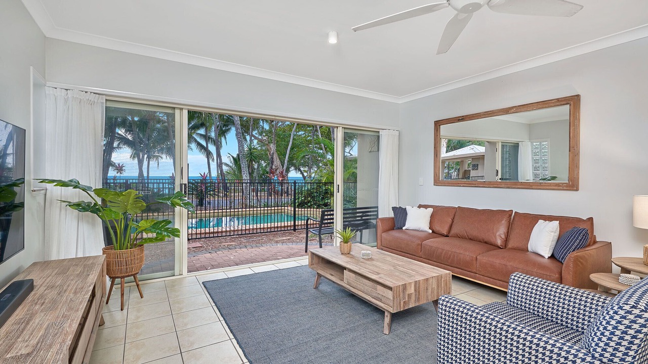 Photo of Livingroom in Clifton Beach