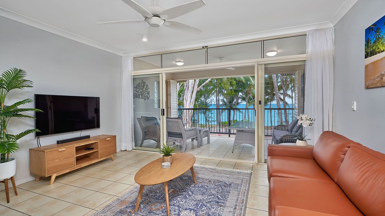 Photo of Livingroom in Clifton Beach
