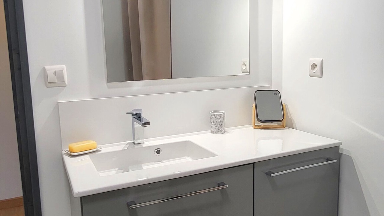 Photo of Bathroom in Lavoux