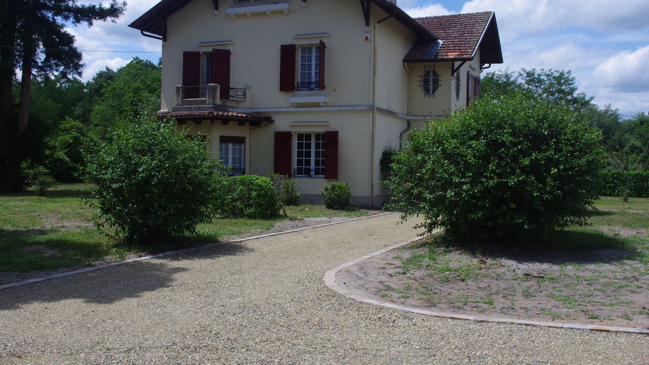 Photo of Outdoor in Sabres