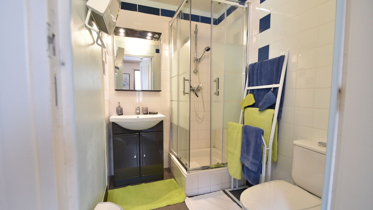 Photo of Bathroom in Luc-sur-Mer