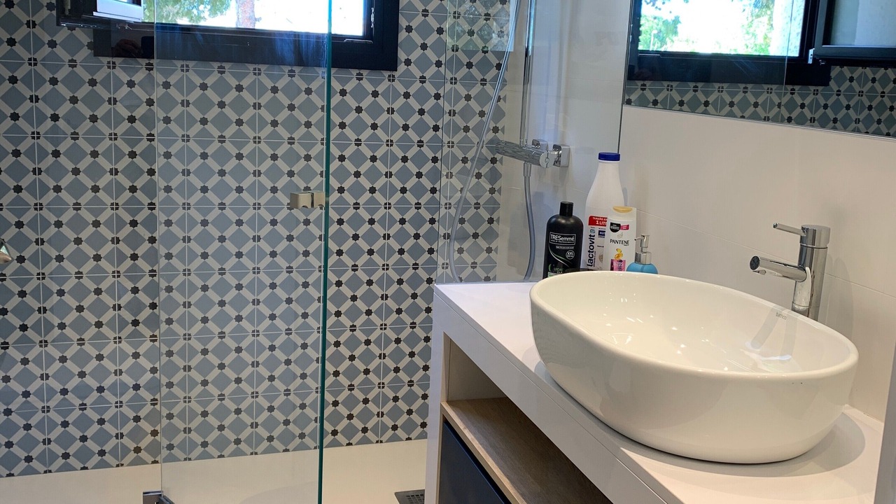 Photo of Bathroom in Cubelles