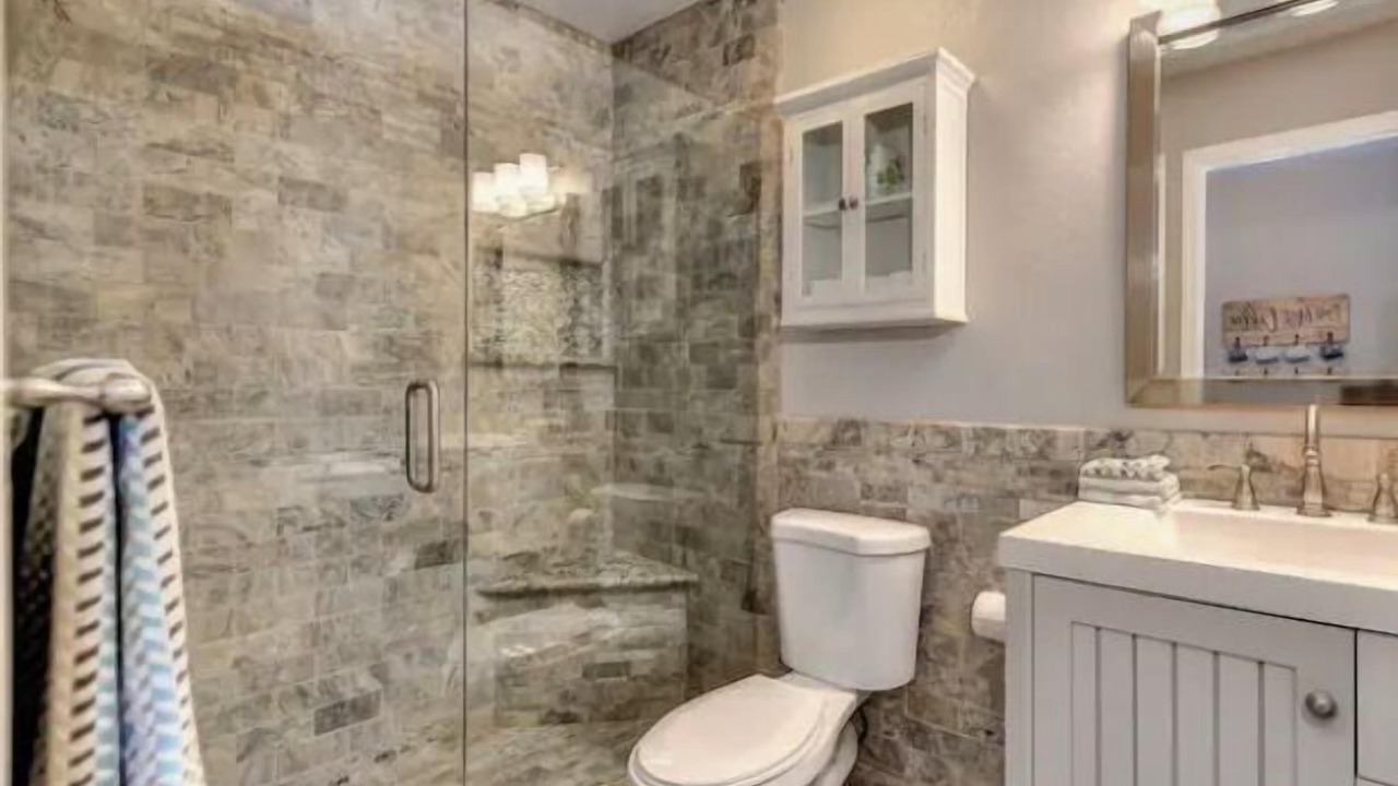 Photo of Bathroom in Alta Sierra
