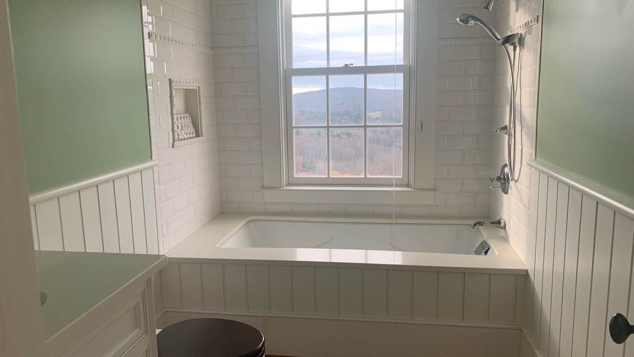 Photo of Bathroom in Hillsdale