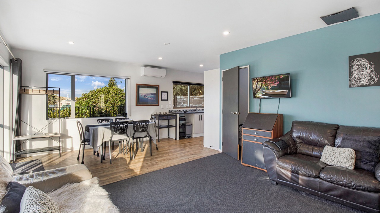 Photo of Livingroom in Castlepoint