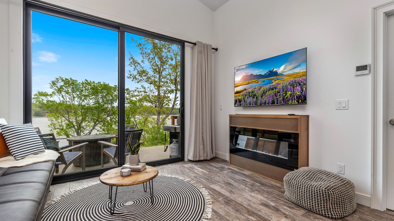 Photo of Livingroom in Grove