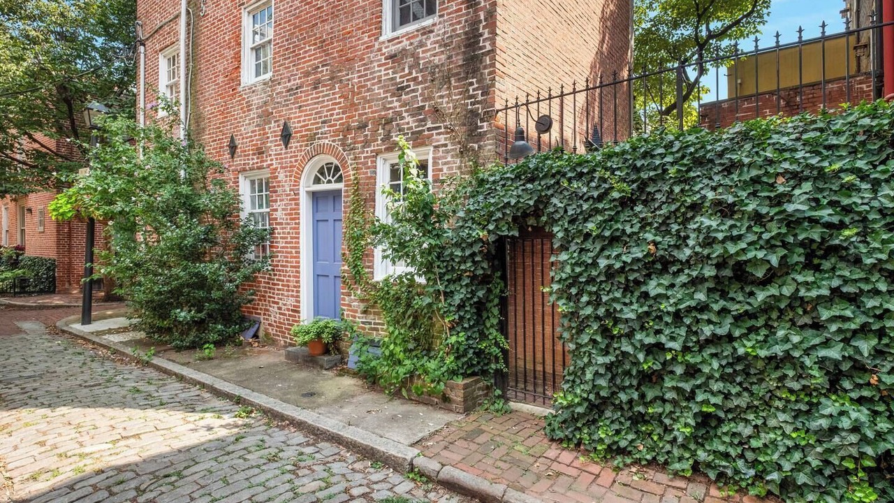 Photo of Outdoor in Gayborhood