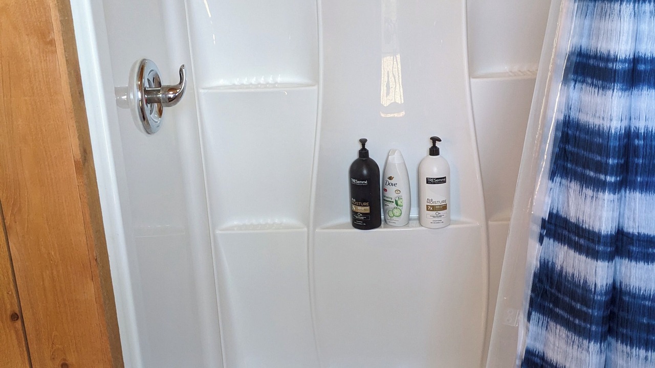 Photo of Bathroom in Telephone