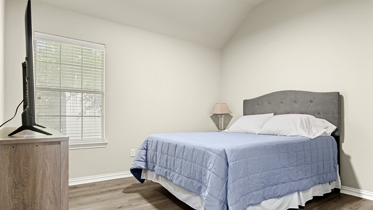 Photo of Bedroom in South Arlington