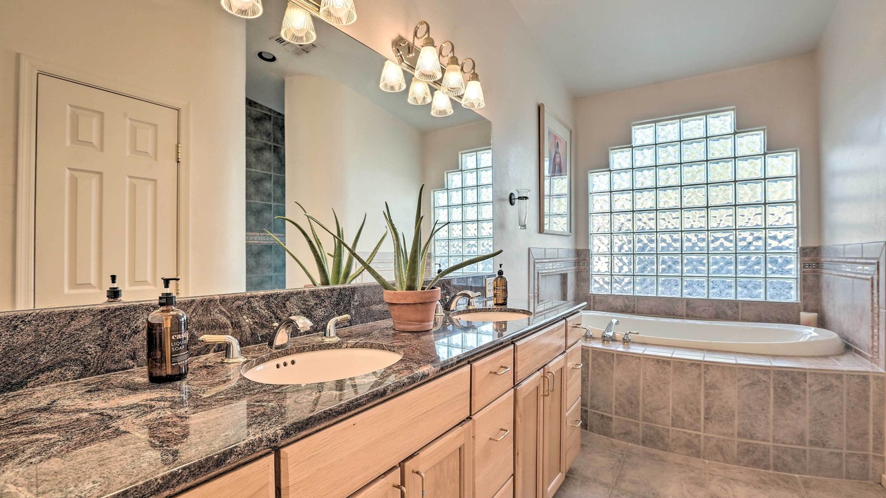Photo of Bathroom in Catalina Foothills Estates