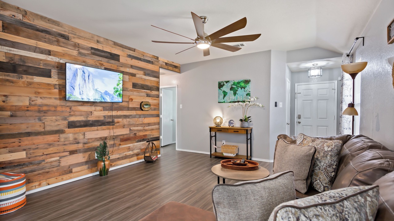 Photo of Livingroom in Denton