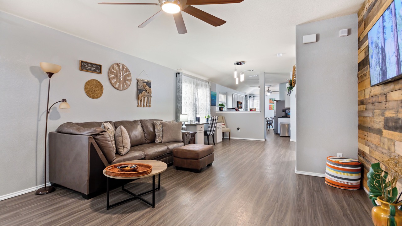 Photo of Livingroom in Denton