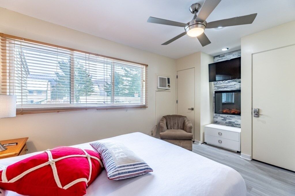 Photo of Others in Jeffersonville