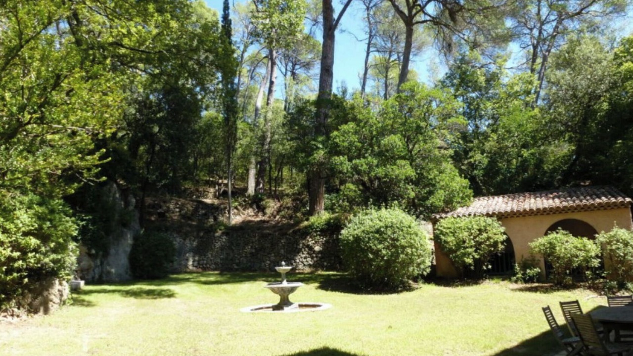 Photo of Outdoor in Le Val