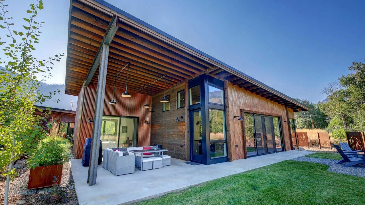 Photo of Outdoor in Mazama