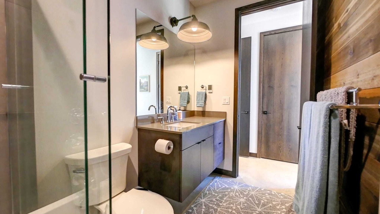 Photo of Bathroom in Mazama