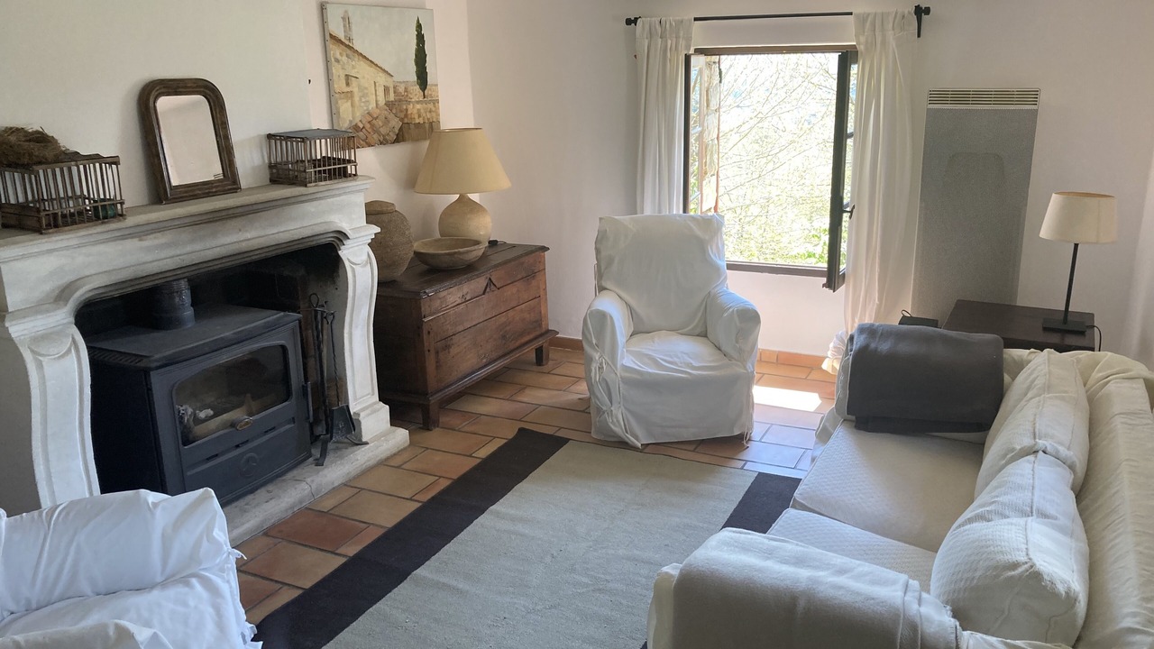 Photo of Livingroom in Ongles