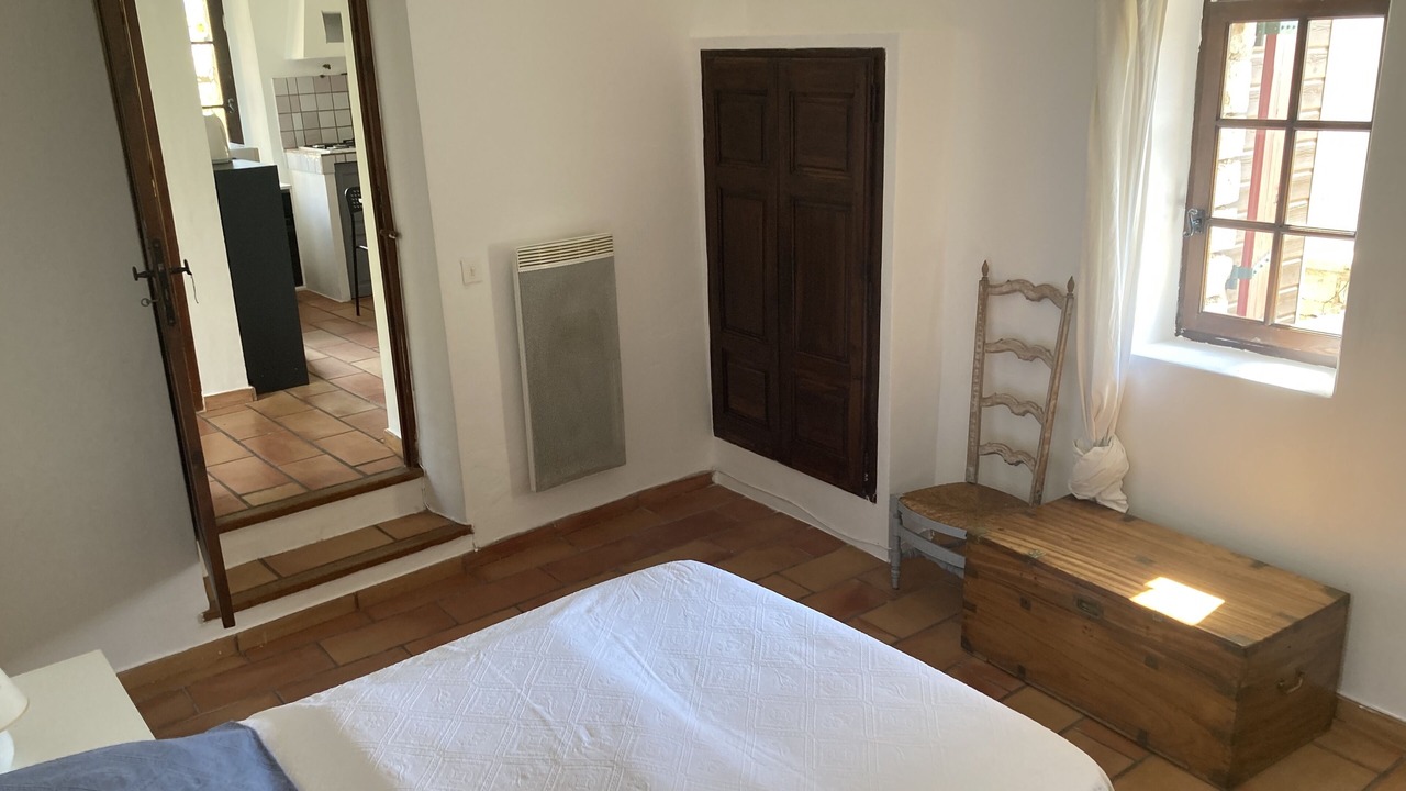 Photo of Bedroom in Ongles