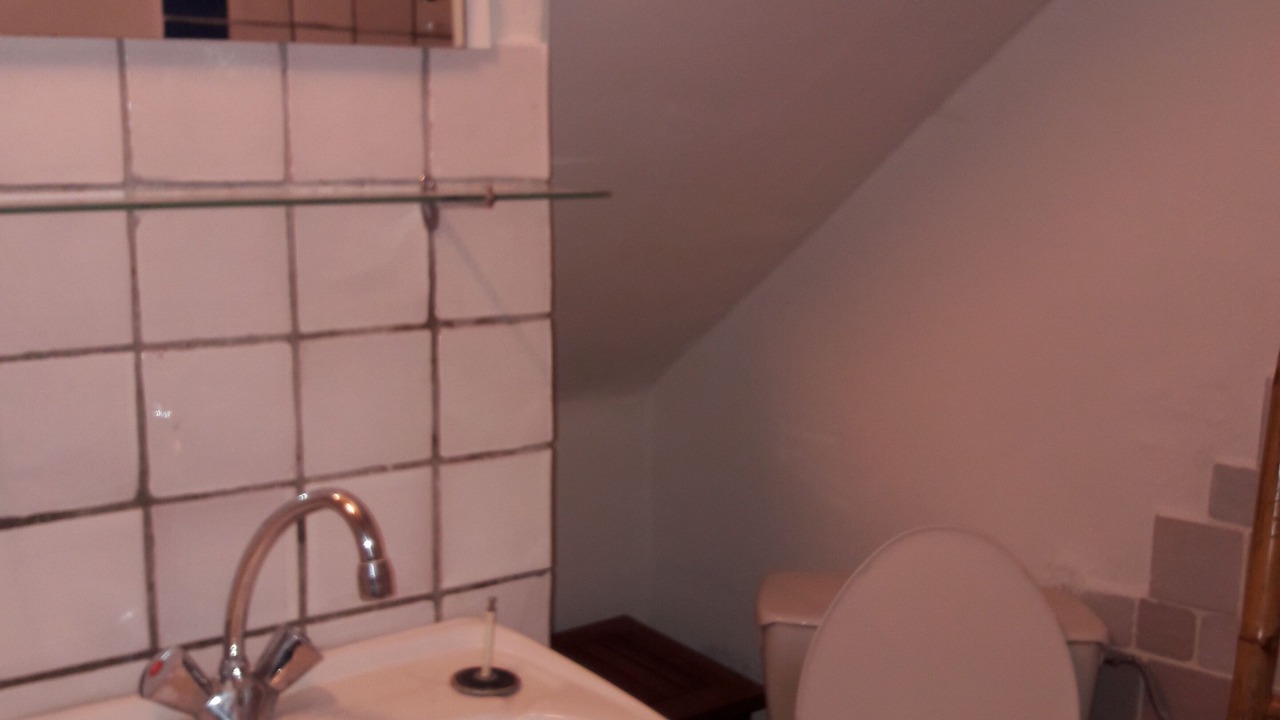 Photo of Bathroom in Ongles