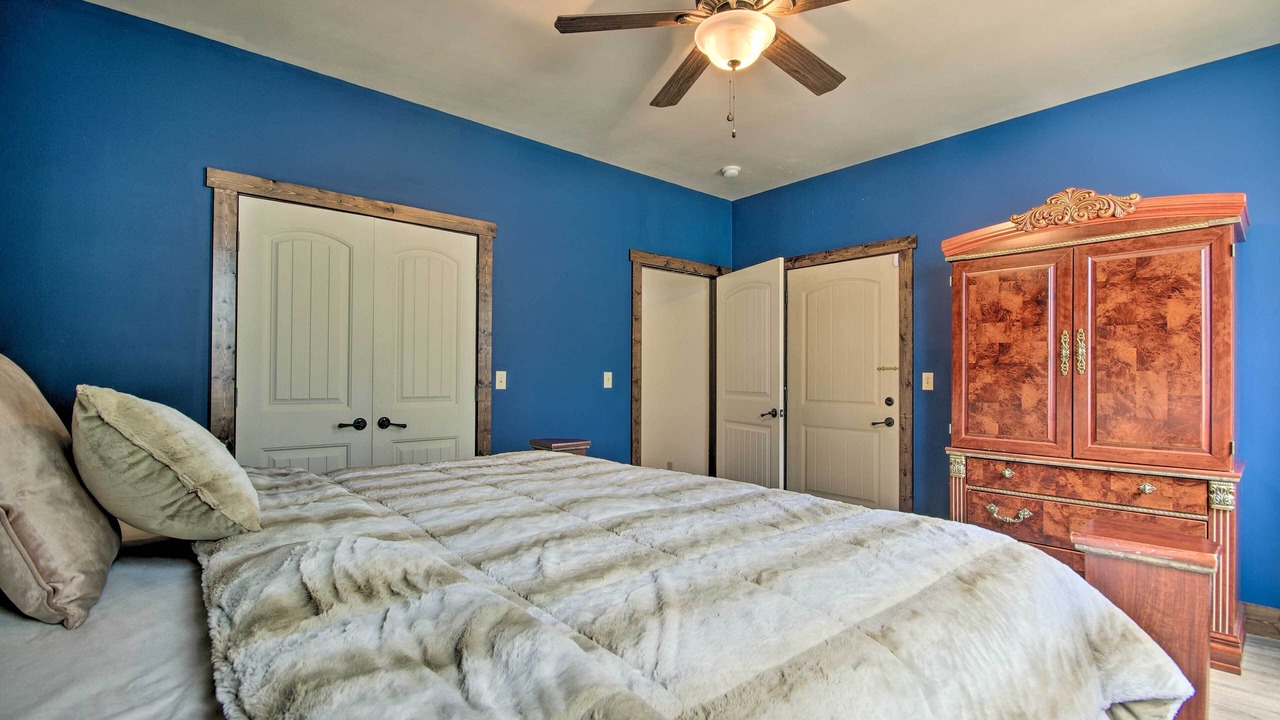 Photo of Bedroom in Camdenton