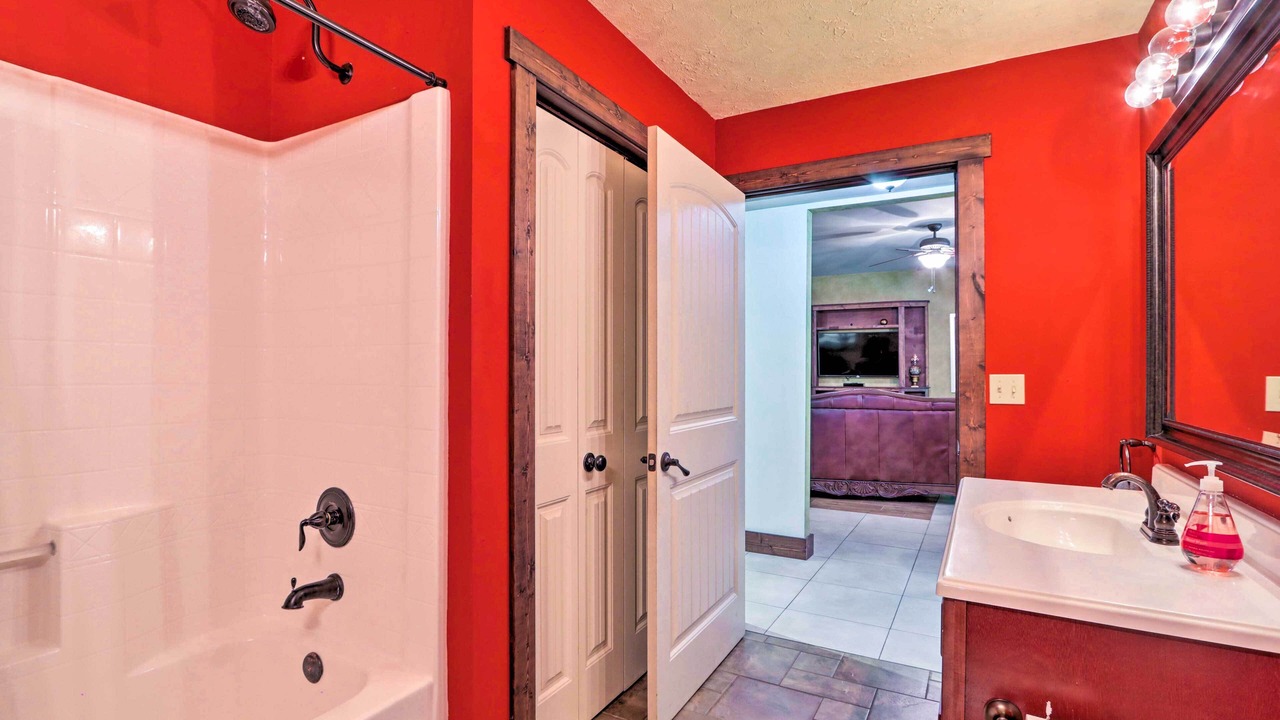 Photo of Bathroom in Camdenton