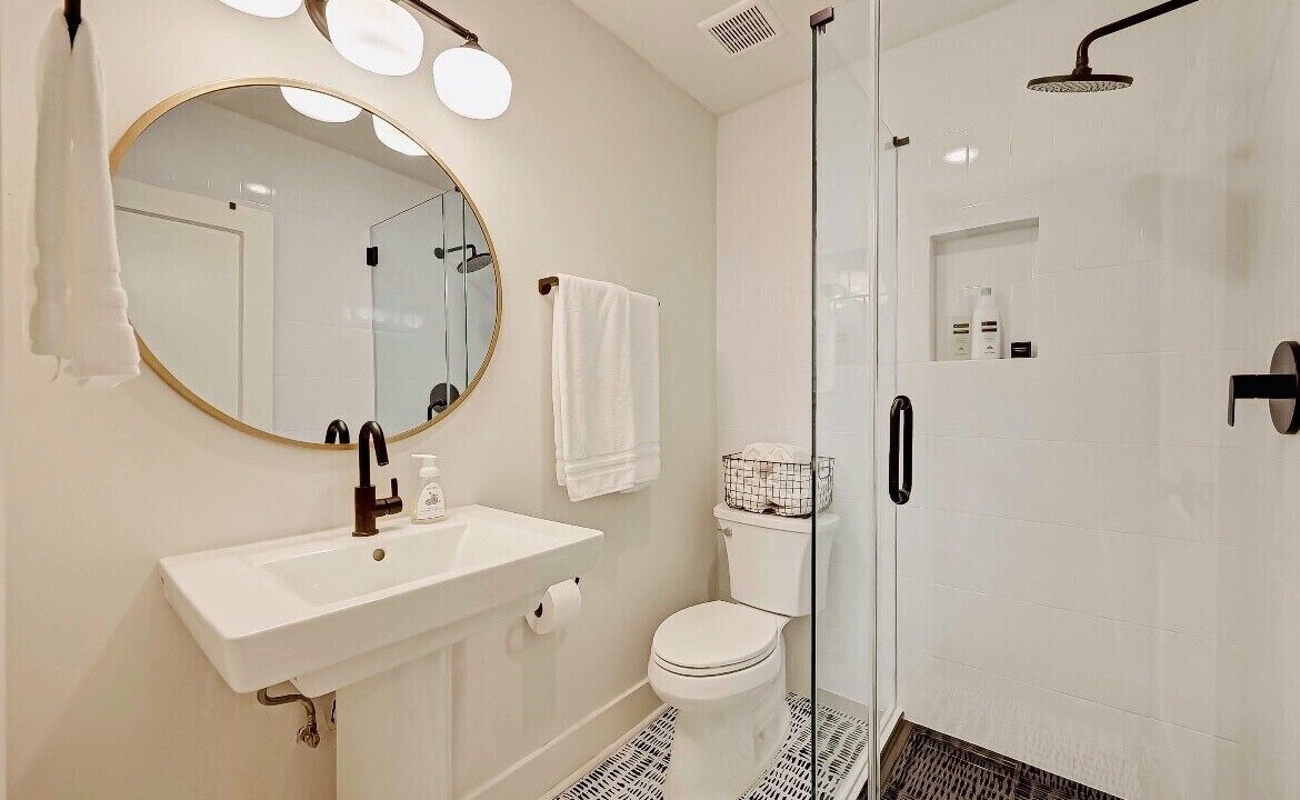 Photo of Bathroom in Hyde Park