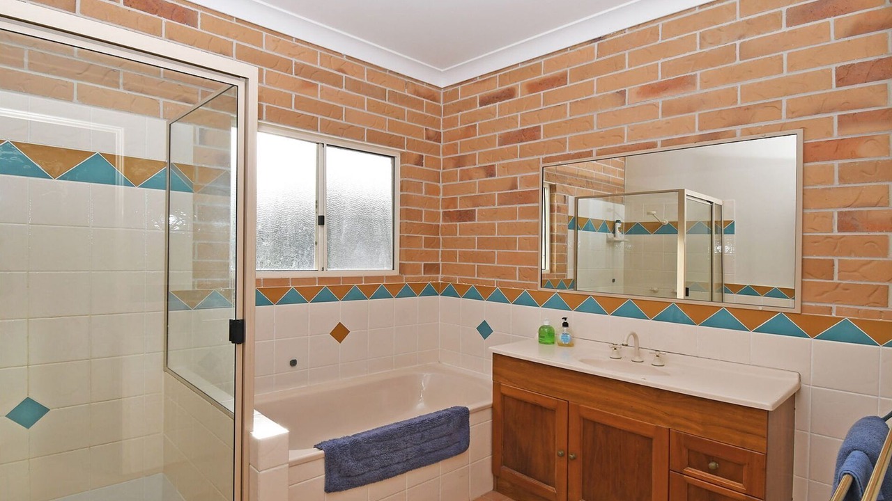 Photo of Bathroom in Pacific Haven
