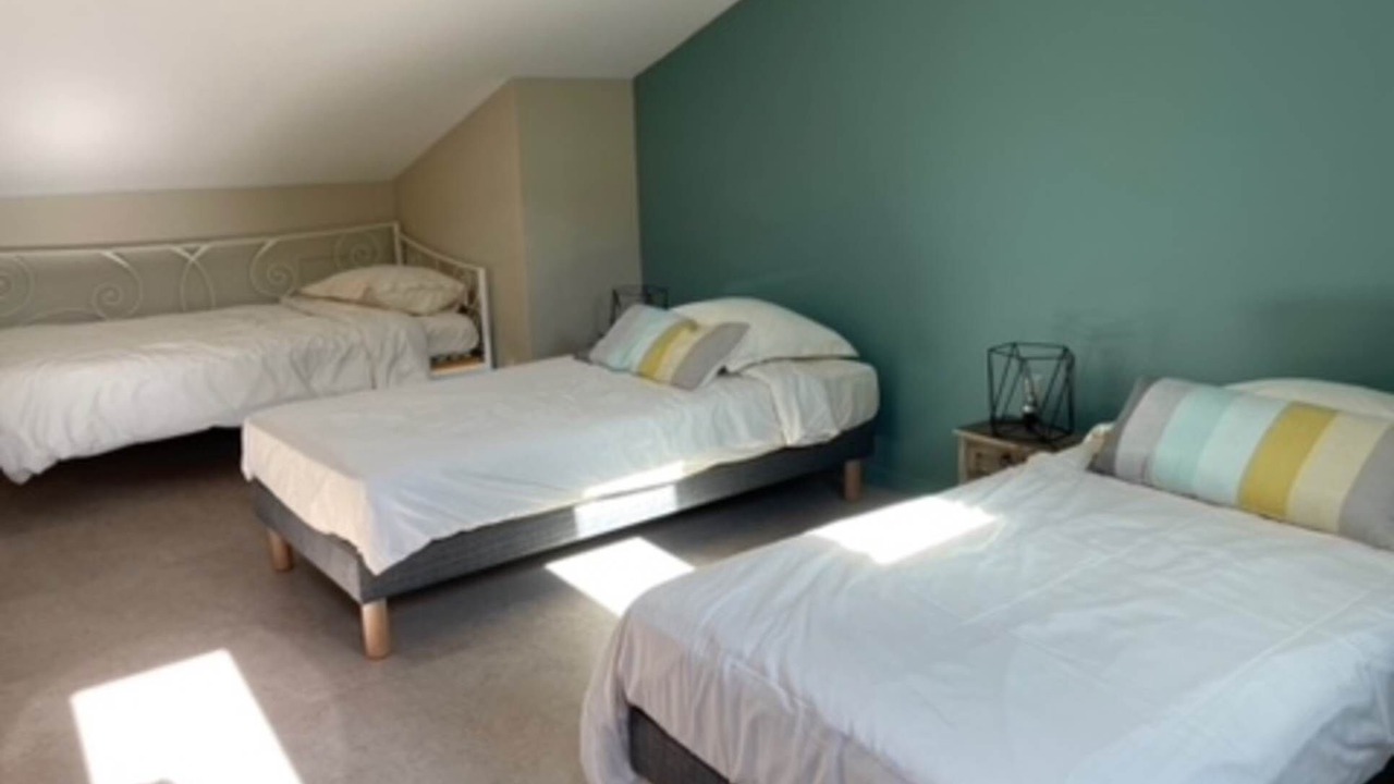 Photo of Others in Courset