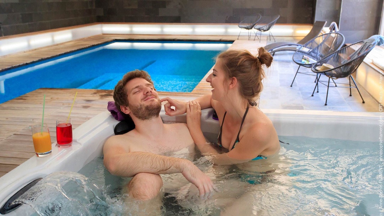 Photo of Others in Courset