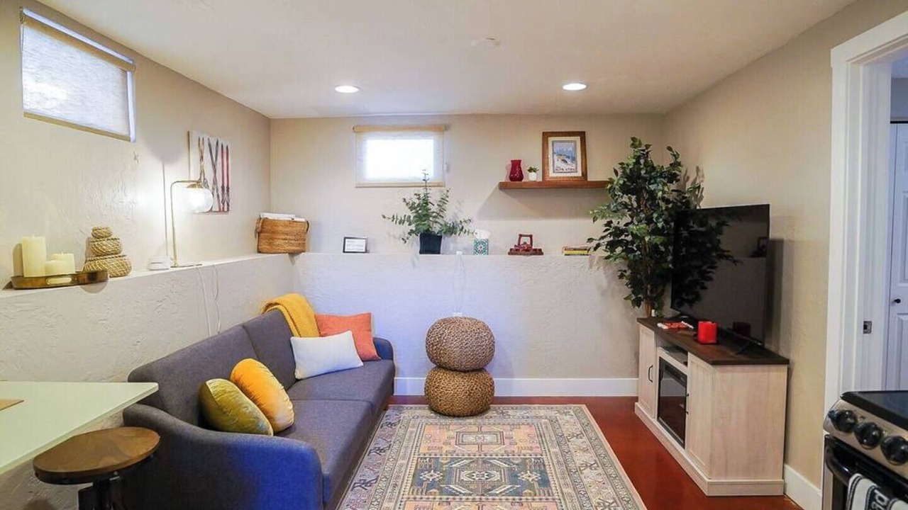 Photo of Bedroom in Central City