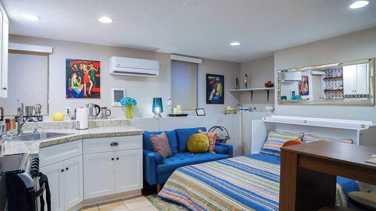 Photo of Bedroom in Central City