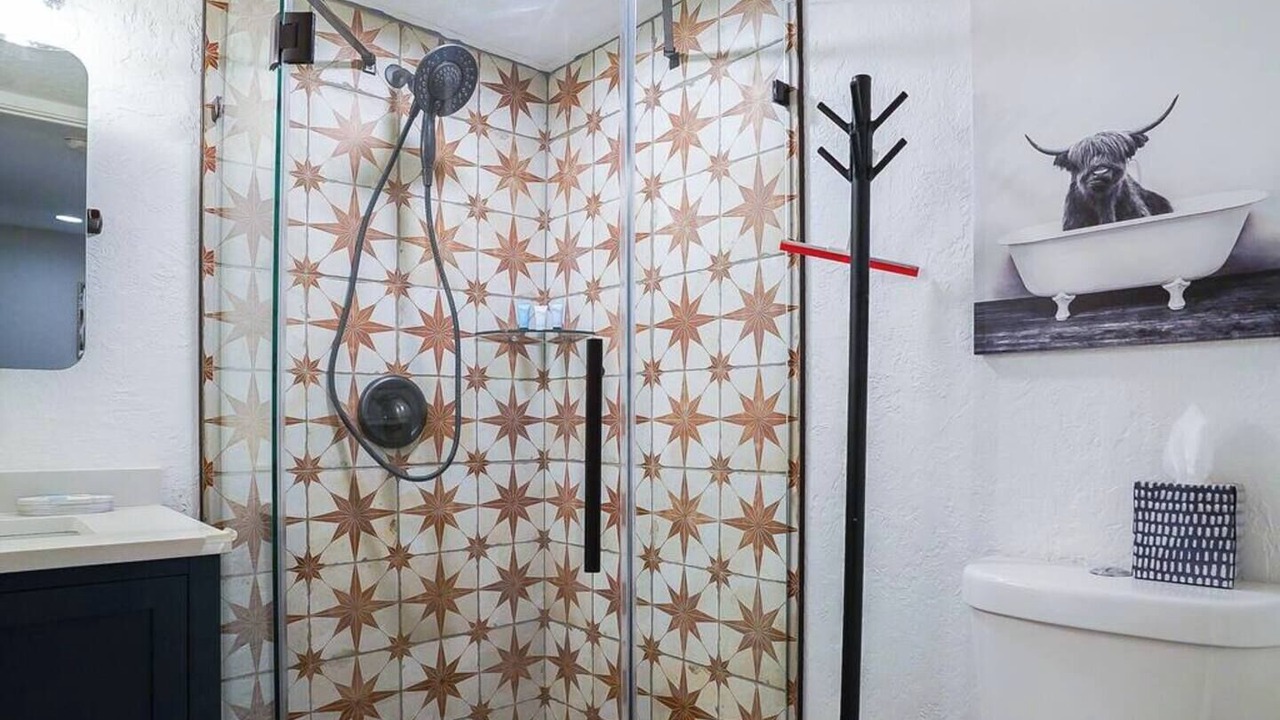 Photo of Bathroom in Central City