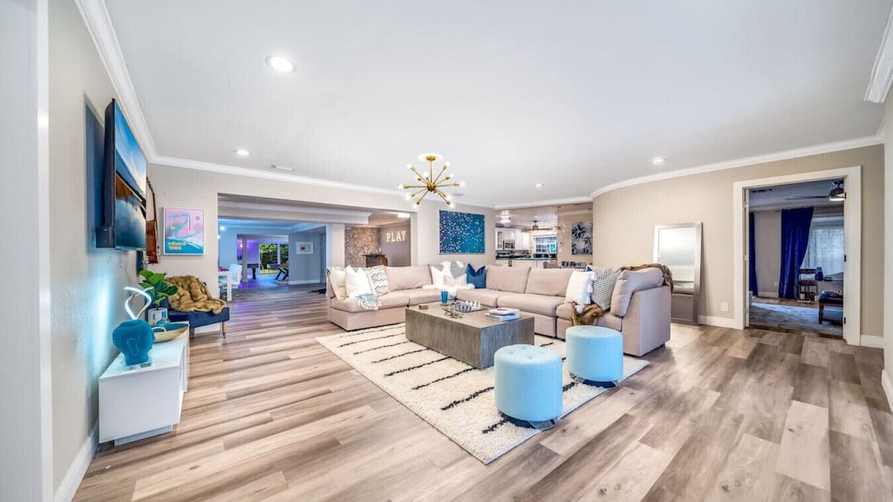 Photo of Livingroom in Central Corals