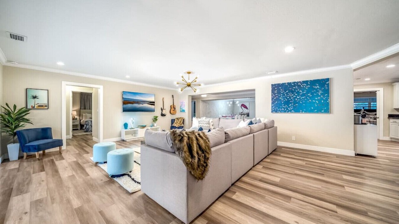 Photo of Livingroom in Central Corals