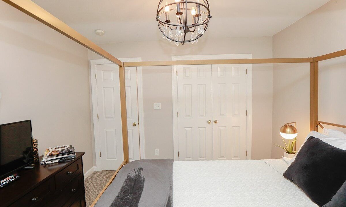Photo of Bedroom in Dam Neck