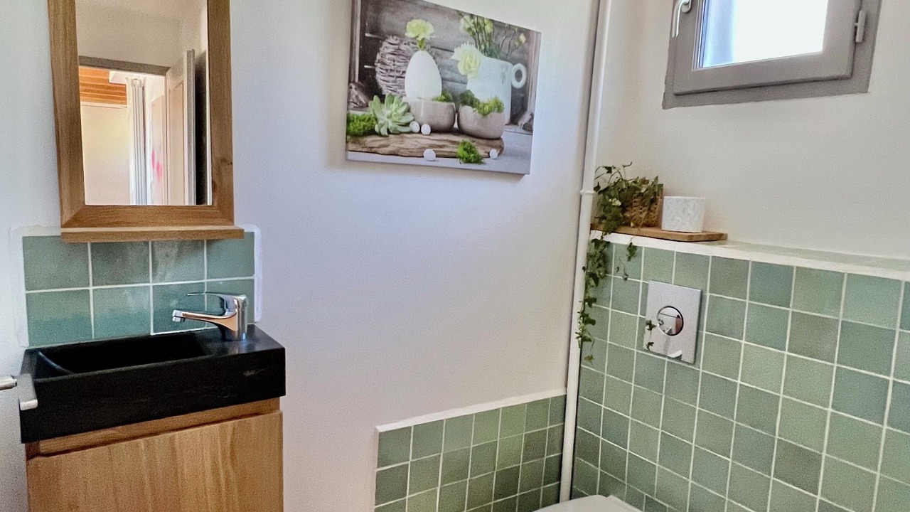 Photo of Bathroom in Octon