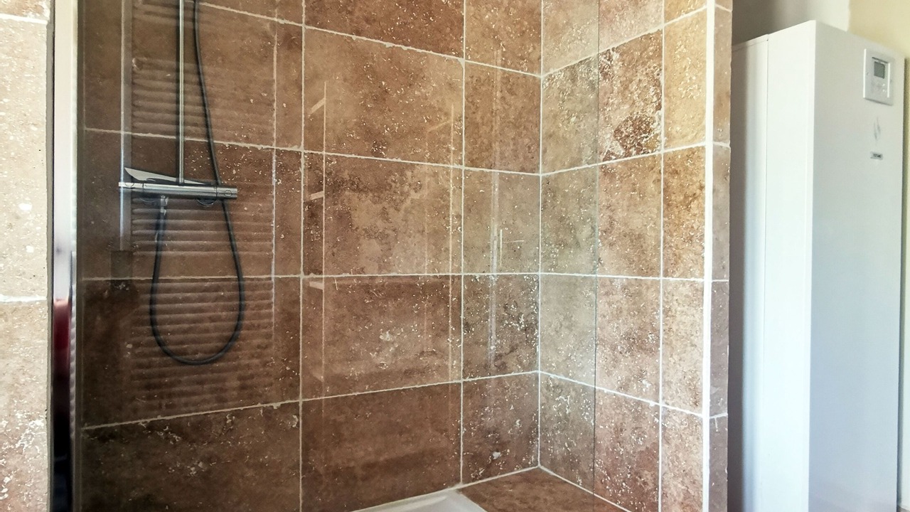 Photo of Bathroom in Octon