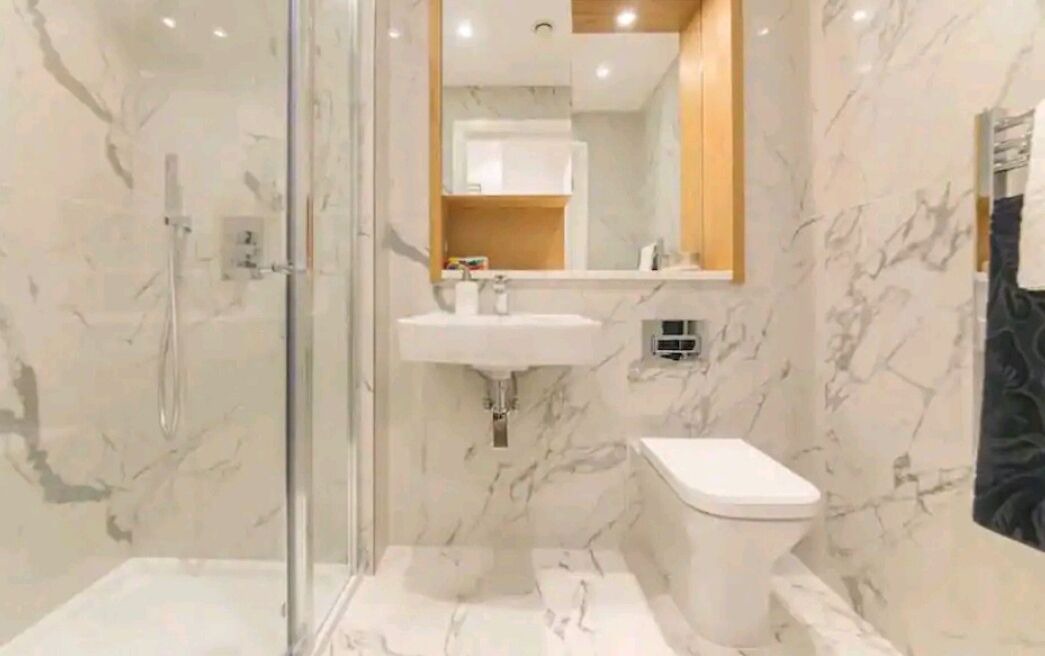 Photo of Bathroom in Hanger Hill